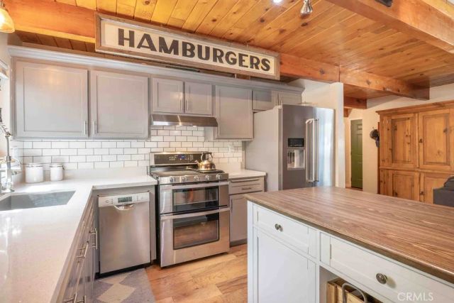 945 Tinker Bell Avenue, Big Bear City, CA 92314