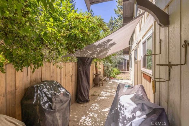 945 Tinker Bell Avenue, Big Bear City, CA 92314