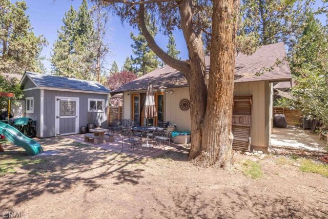 945 Tinker Bell Avenue, Big Bear City, CA 92314