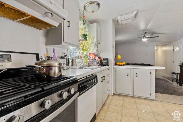 121 W 8835 S, Sandy, UT 84070