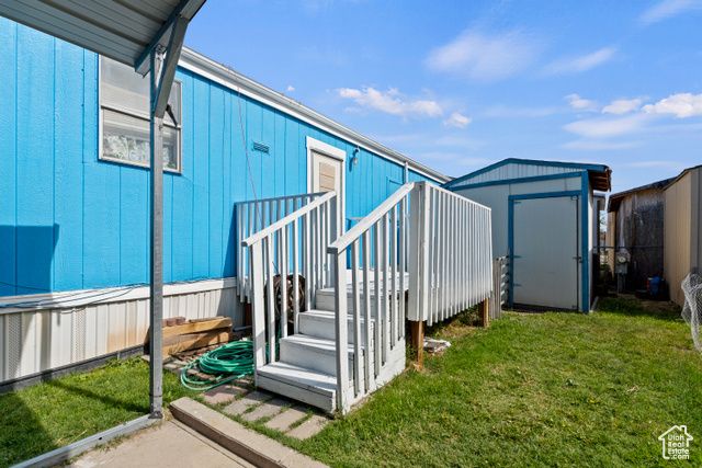 121 W 8835 S, Sandy, UT 84070