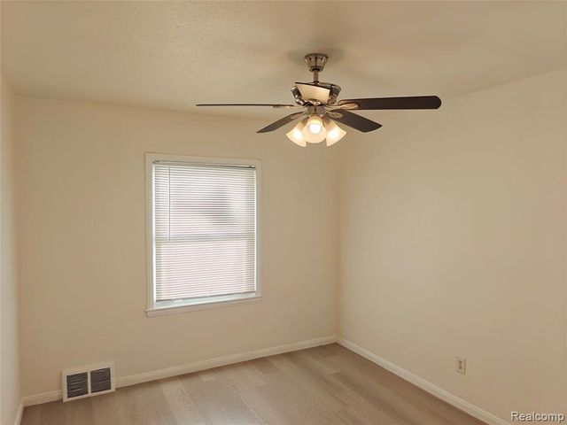 6021 Faust Avenue, Detroit, MI 48228