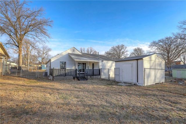 4525 Cleveland Avenue, Kansas City, KS 66104