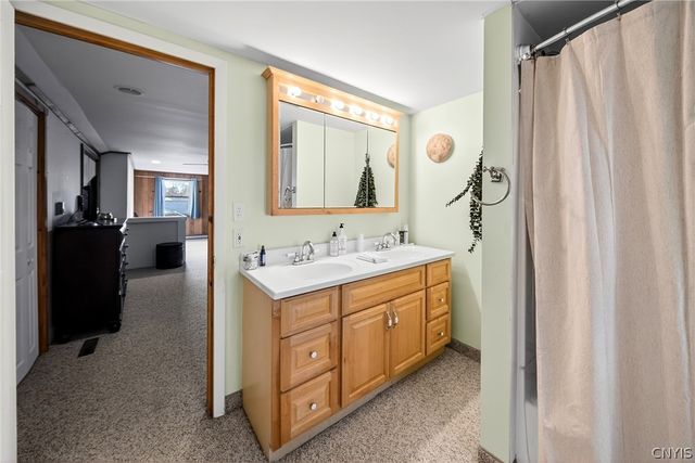 134 Century Drive, Geddes, NY 13209