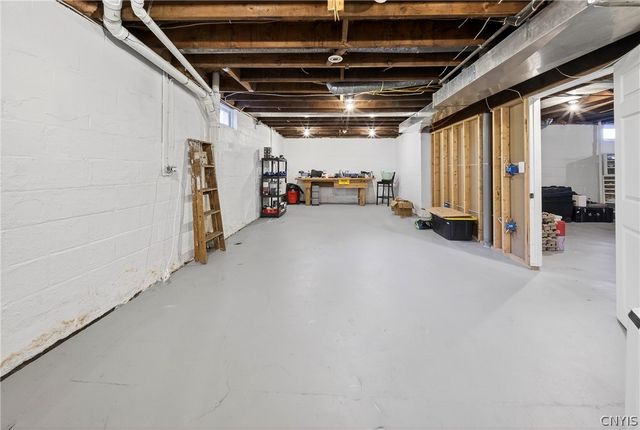 134 Century Drive, Geddes, NY 13209