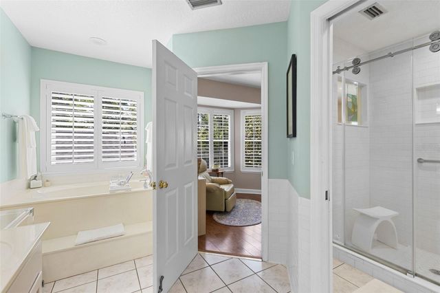 5787 N APOPKA VINELAND ROAD, Orlando, FL 32818