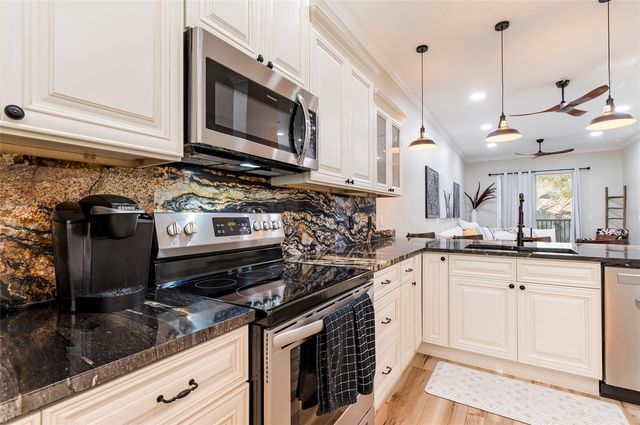 6815 DALI AVENUE F203, Land O Lakes, FL 34637