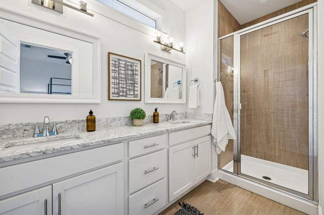 743 Cottage Park Dr, Nashville, TN 37207