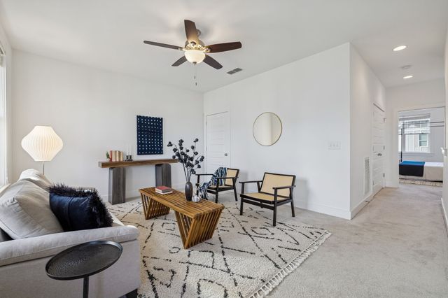 743 Cottage Park Dr, Nashville, TN 37207