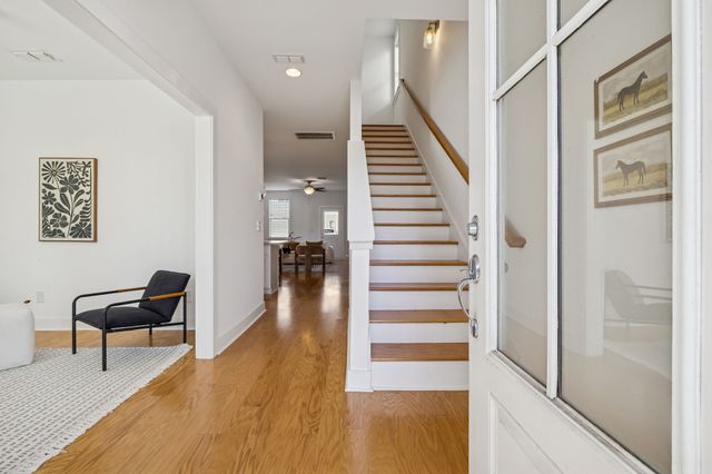 743 Cottage Park Dr, Nashville, TN 37207