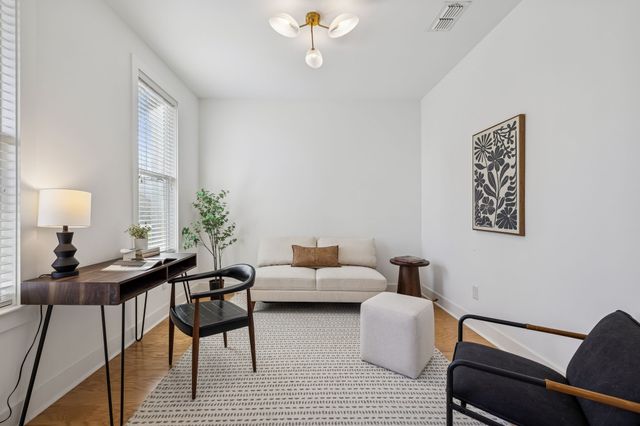 743 Cottage Park Dr, Nashville, TN 37207