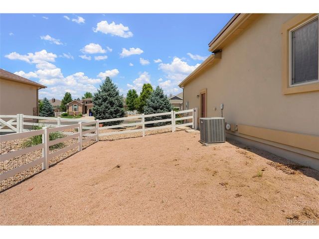 7995 Angel View Dr, Frederick, CO 80530