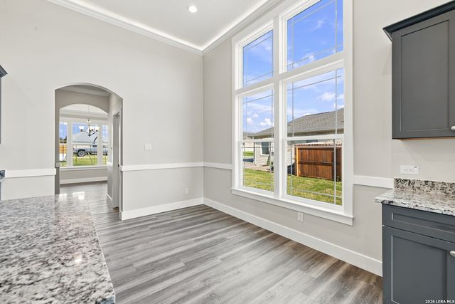 130 Merion Ln, La Vernia, TX 78121