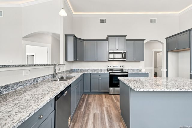 130 Merion Ln, La Vernia, TX 78121
