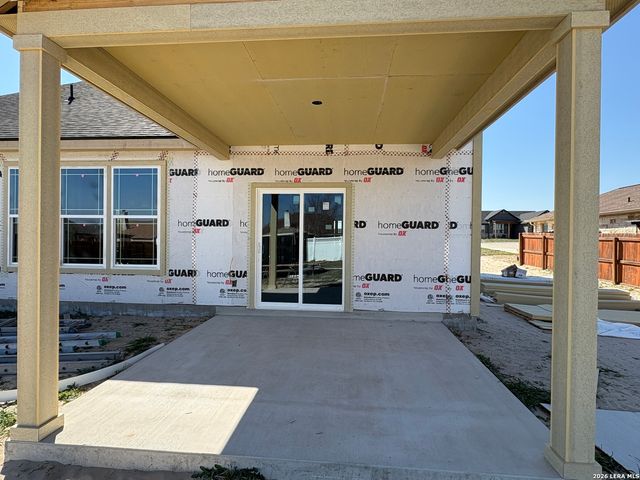 130 Merion Ln, La Vernia, TX 78121