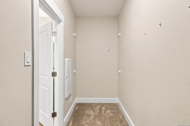 130 Merion Ln, La Vernia, TX 78121