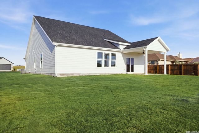 130 Merion Ln, La Vernia, TX 78121