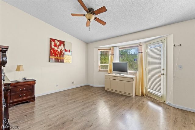 6721 North Brunswick Circle, Las Vegas, NV 89107