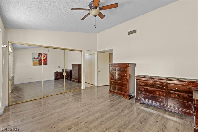 6721 North Brunswick Circle, Las Vegas, NV 89107