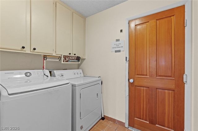 6721 North Brunswick Circle, Las Vegas, NV 89107