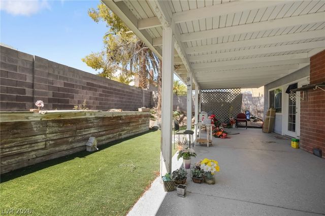 6721 North Brunswick Circle, Las Vegas, NV 89107