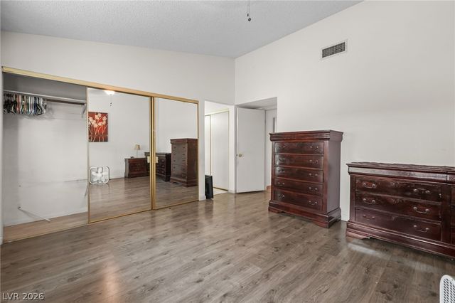 6721 North Brunswick Circle, Las Vegas, NV 89107
