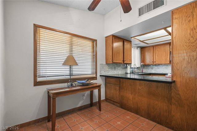 6721 North Brunswick Circle, Las Vegas, NV 89107