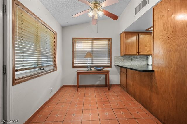 6721 North Brunswick Circle, Las Vegas, NV 89107
