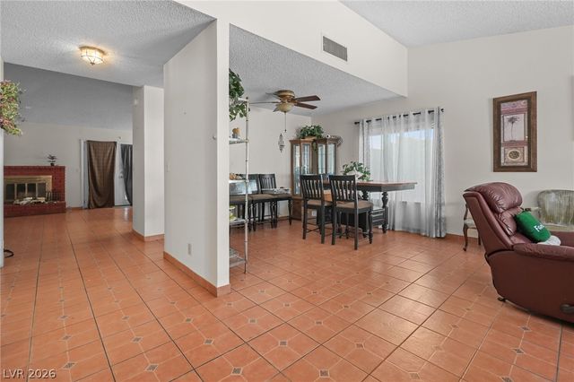 6721 North Brunswick Circle, Las Vegas, NV 89107
