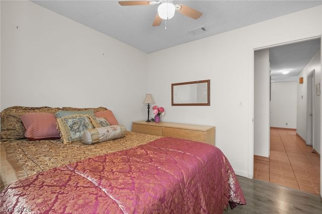 6721 North Brunswick Circle, Las Vegas, NV 89107