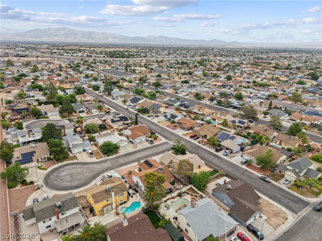 6721 North Brunswick Circle, Las Vegas, NV 89107