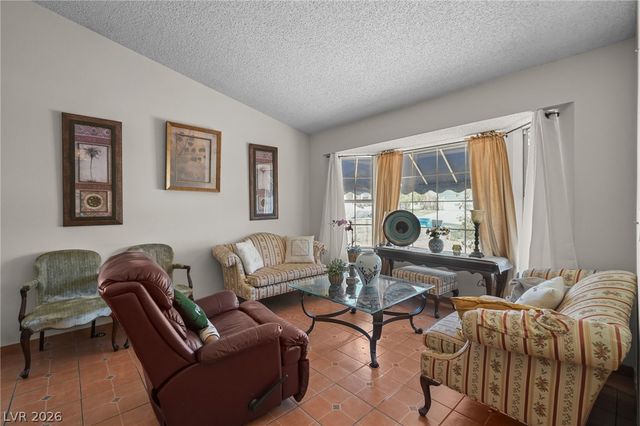 6721 North Brunswick Circle, Las Vegas, NV 89107