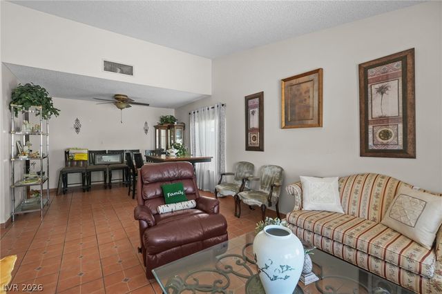 6721 North Brunswick Circle, Las Vegas, NV 89107