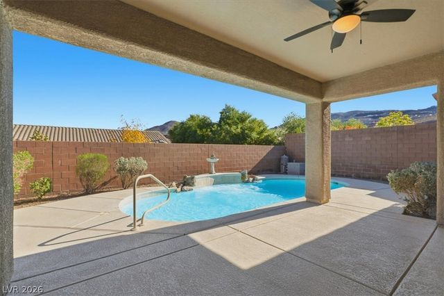 208 Palmetto Pointe Drive, Henderson, NV 89012