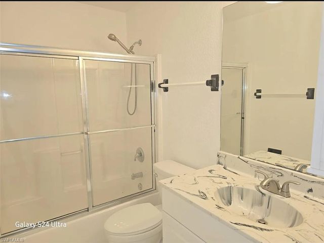 1012 SE 12th TER, Cape Coral, FL 33990