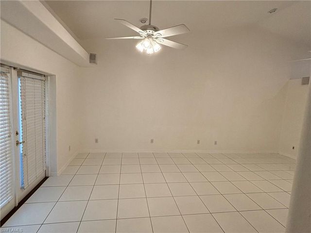 1012 SE 12th TER, Cape Coral, FL 33990