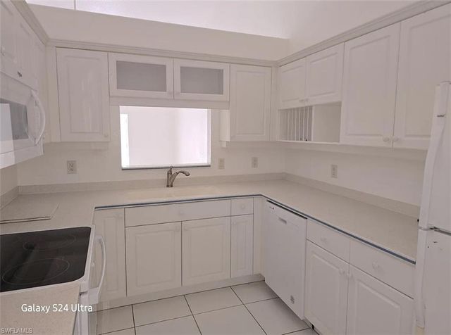 1012 SE 12th TER, Cape Coral, FL 33990