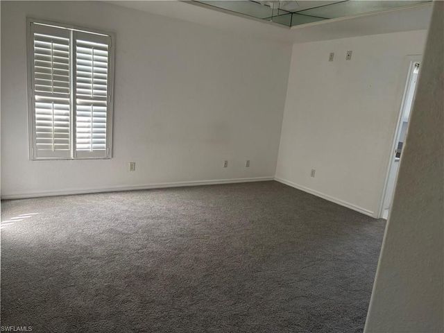1012 SE 12th TER, Cape Coral, FL 33990