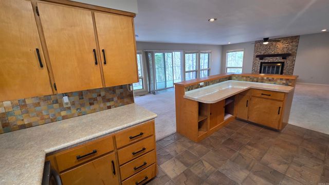 112 Ridgeview Drive, Fairfield Bay, AR 72088
