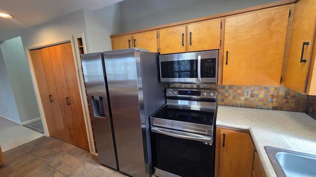 112 Ridgeview Drive, Fairfield Bay, AR 72088