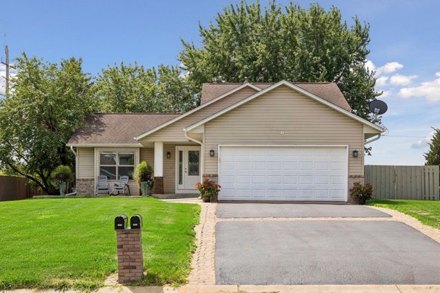 15944 Cascade Path, Rosemount, MN 55068