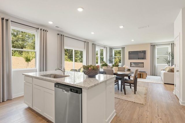 5269 Mulberry Creek Way, Flowery Branch, GA 30542