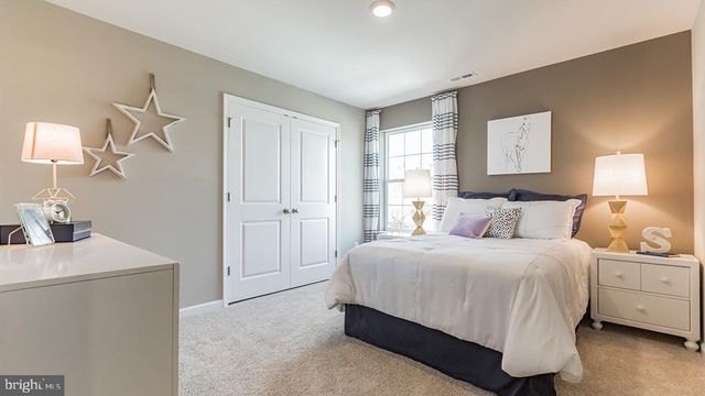 214 LINDSEY DR, Columbia, PA 17512