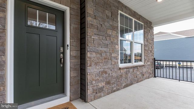 214 LINDSEY DR, Columbia, PA 17512