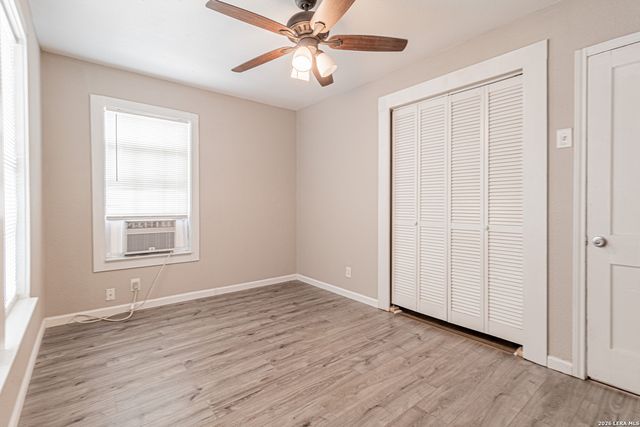 232 E Theo Ave, San Antonio, TX 78214