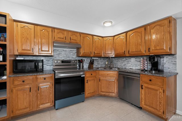 2005 Big Apple Drive, Batavia, OH 45103