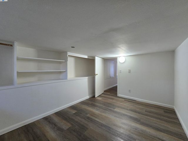 2954 Delaware St, Oakland, CA 94602