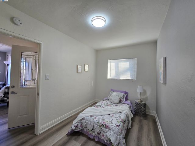 2954 Delaware St, Oakland, CA 94602