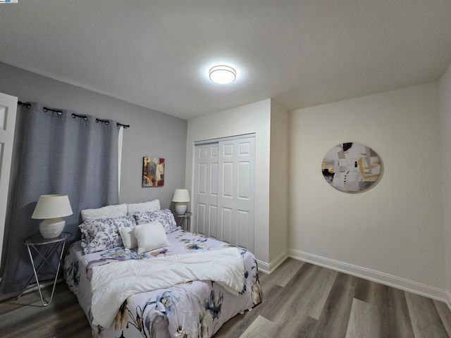 2954 Delaware St, Oakland, CA 94602