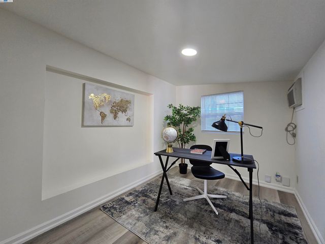 2954 Delaware St, Oakland, CA 94602